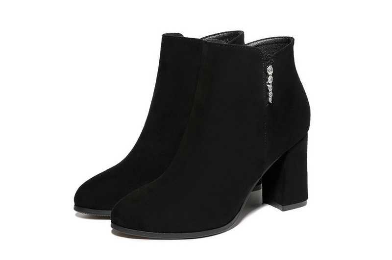 2025 shoes collection SKU-2025045